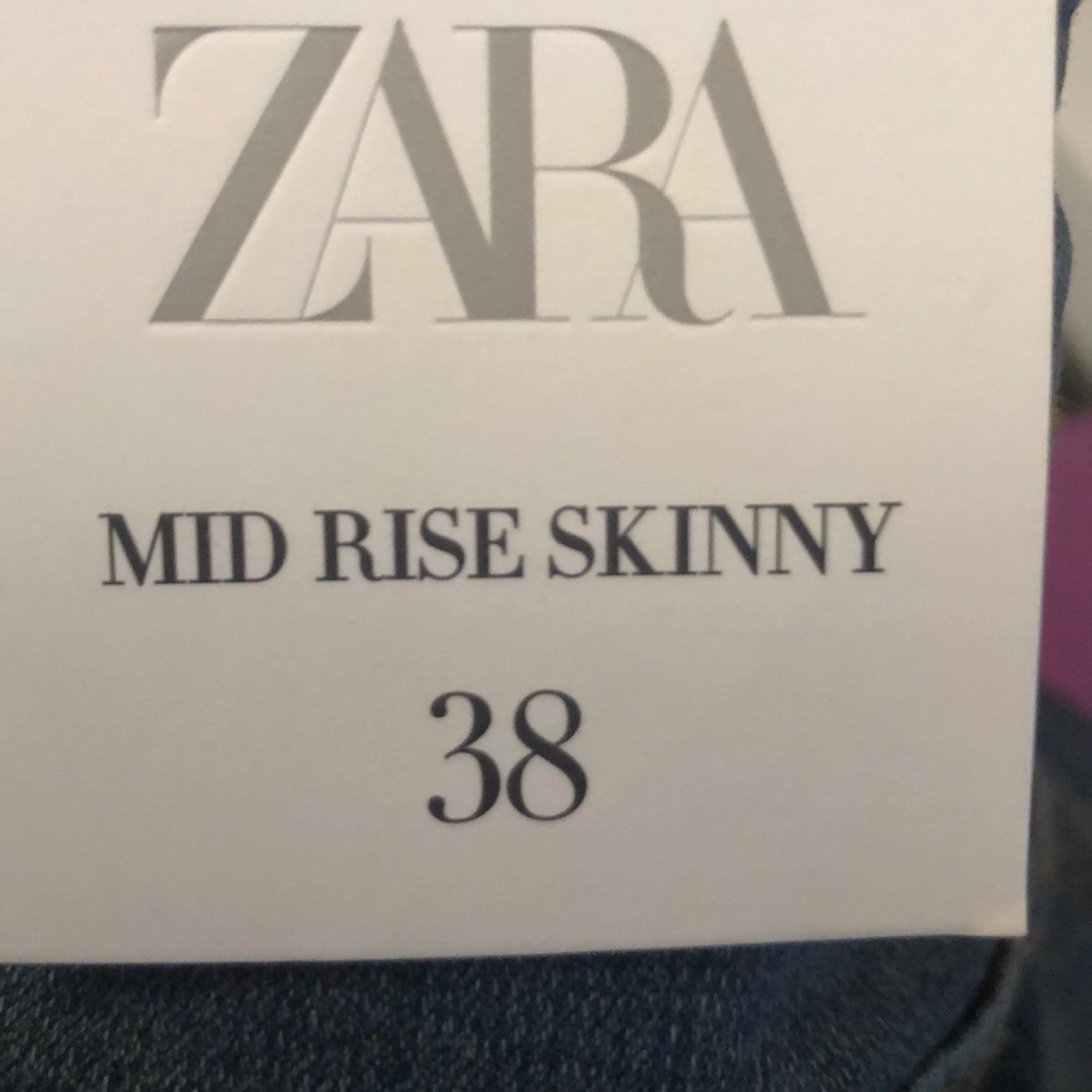 Mid Rise Skinny Jeans - Picture 8 of 8